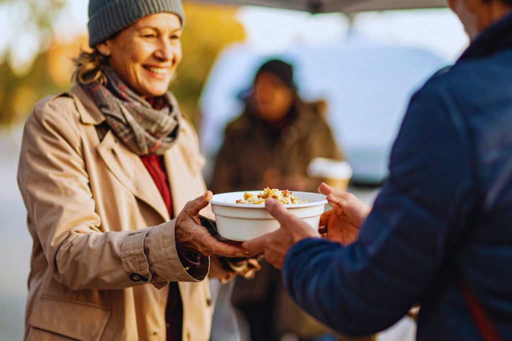 50 Acts of Kindness You Can Do Today