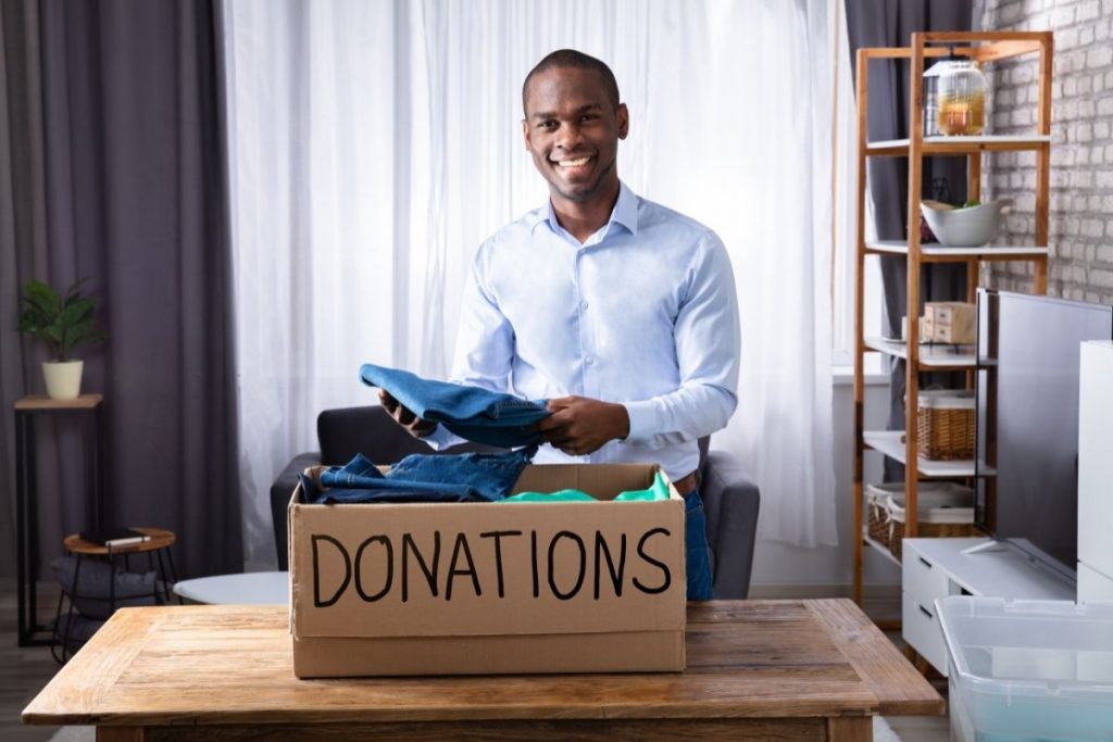 11 Top Places to Donate Men’s Suits in the US