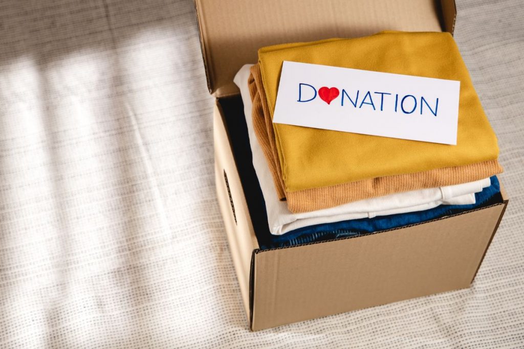 14 Best Places to Donate Clothes for the Homeless